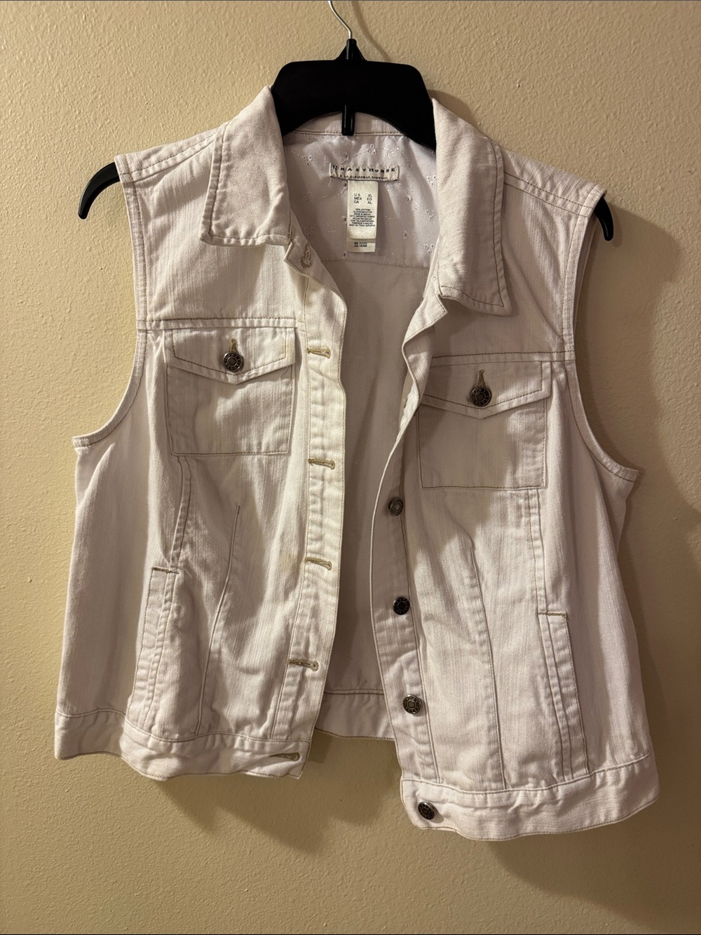 Liz Claiborne Cream Sleeveless Denim Vest